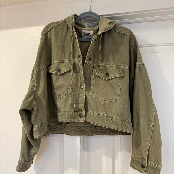 Zara Jackets & Blazers - Zara Women's Olive Green Hooded Jacket